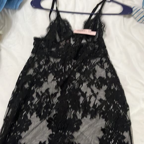 Victoria Secret brand new lace size XS - Picture 3 of 4